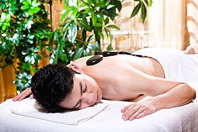 精致像素恐怖生存游戏《哀歌》将于8月31日推出